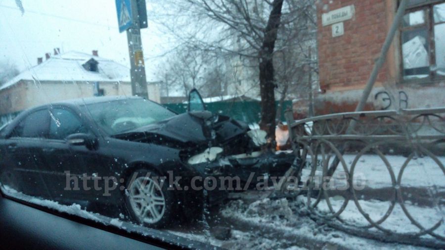 Из-за снега в Астрахани за сутки произошло 77 аварий