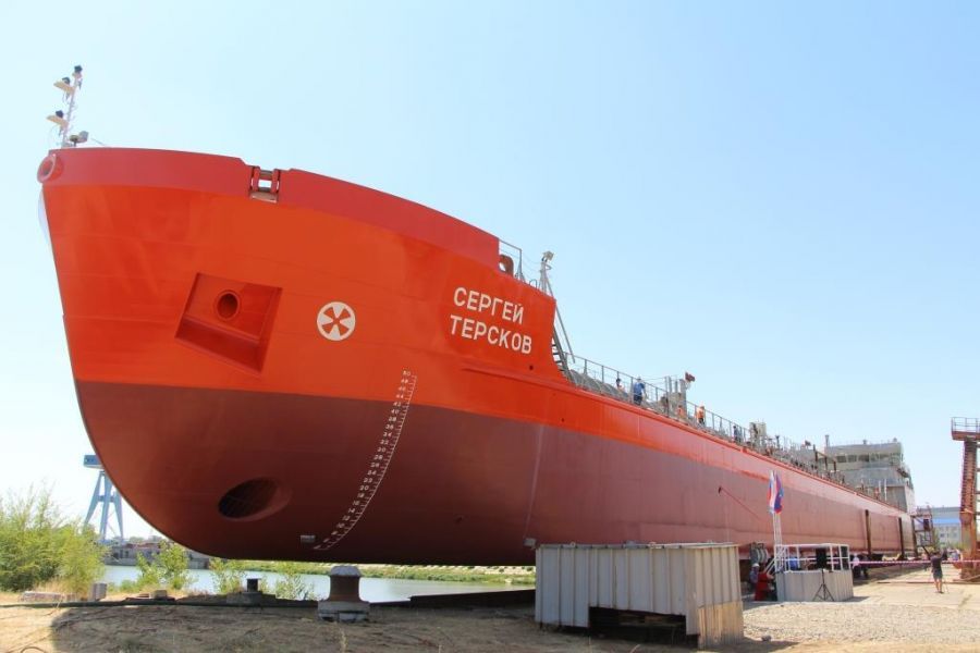 Астраханский завод «Лотос» начнет строить два танкера-химовоза
