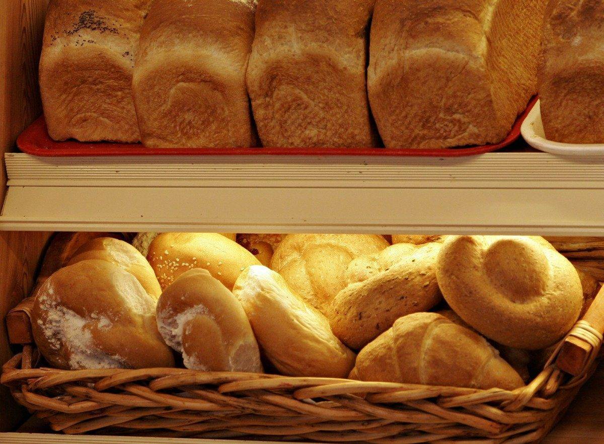 Астраханский Роспотребнадзор рассказал, как беречь хлеб от «солнышка»