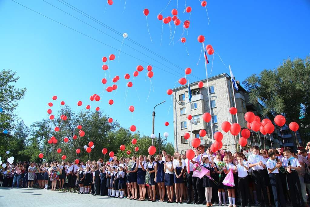 Астраханским школам и детсадам хотят почти вдвое урезать финансирование