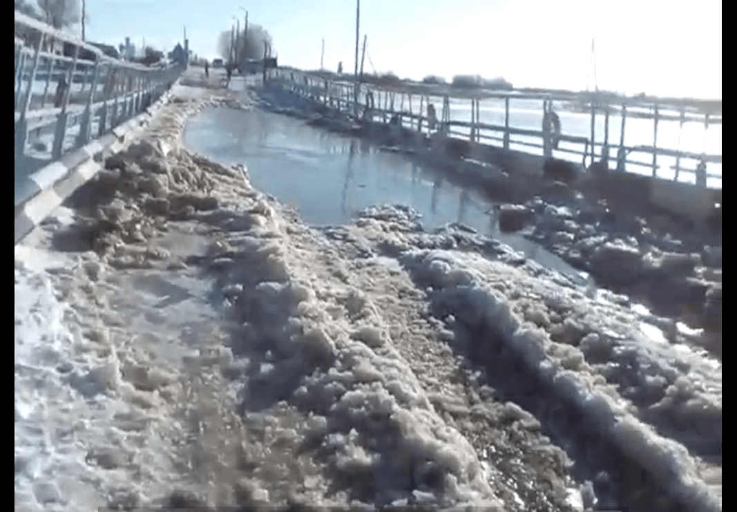 Курск ушел под воду. Астрахань уйдет под воду. Владикавказ ушел под воду.