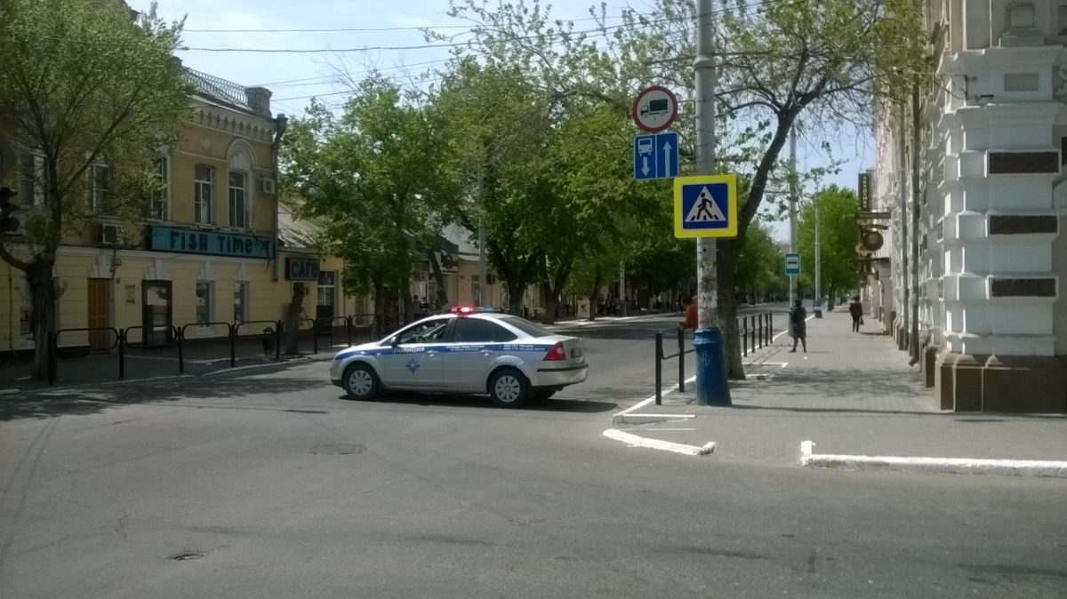 В центре Астрахани ограничат движение транспорта по некоторым улицам