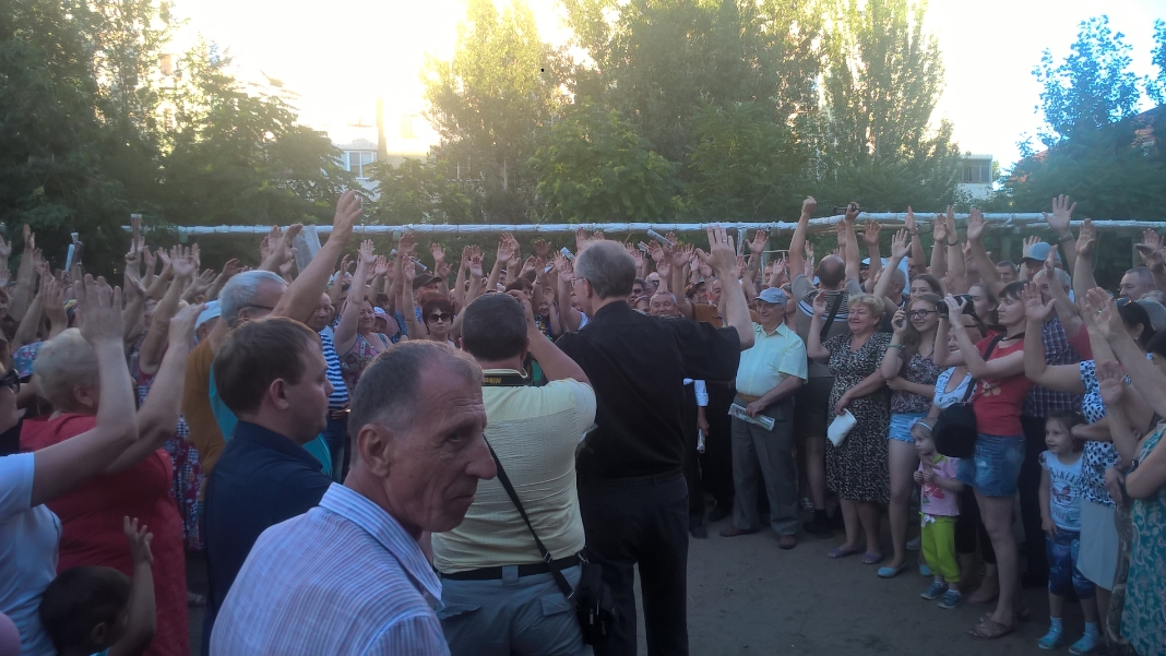 Жители «Бабайки» вышли на митинг против свалки