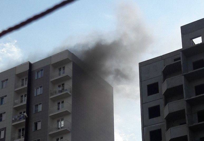 В многоэтажке на улице Нововосточной произошло возгорание