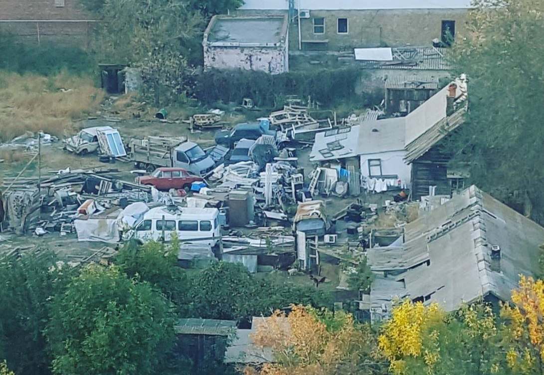 Фото дня: бомбейские трущобы недалеко от центра Астрахани