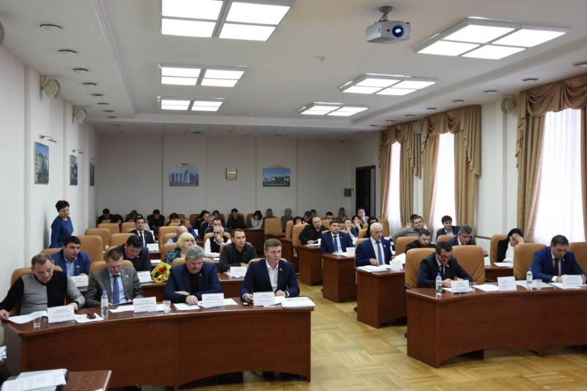 Бюджет Астрахани на 2018 год приняли в первом чтении