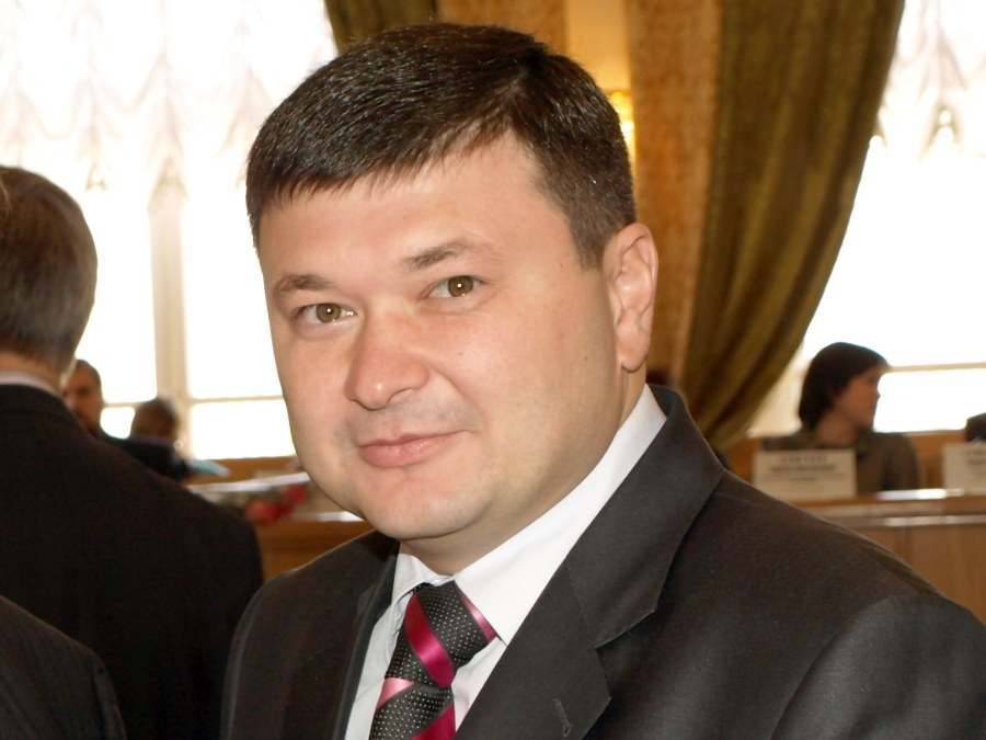 Астраханский министр не рассказал о своих родственниках губернатору
