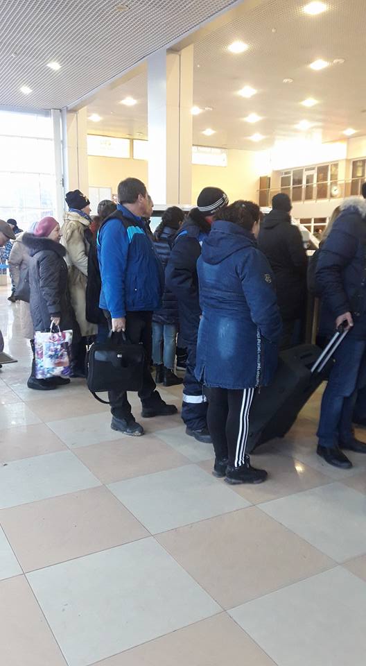 Аэропорт астрахань сейчас. Аэропорт Астрахань новости сегодня. Аэропорт Астрахань фото внутри и снаружи. Как выглядит контроль в аэропорту Астрахани.