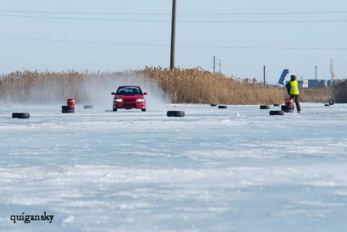 В Астрахани отменили второй этап гонок на льду