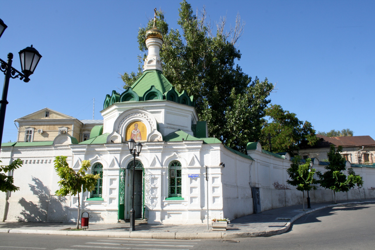 храм святого владимира в астрахани