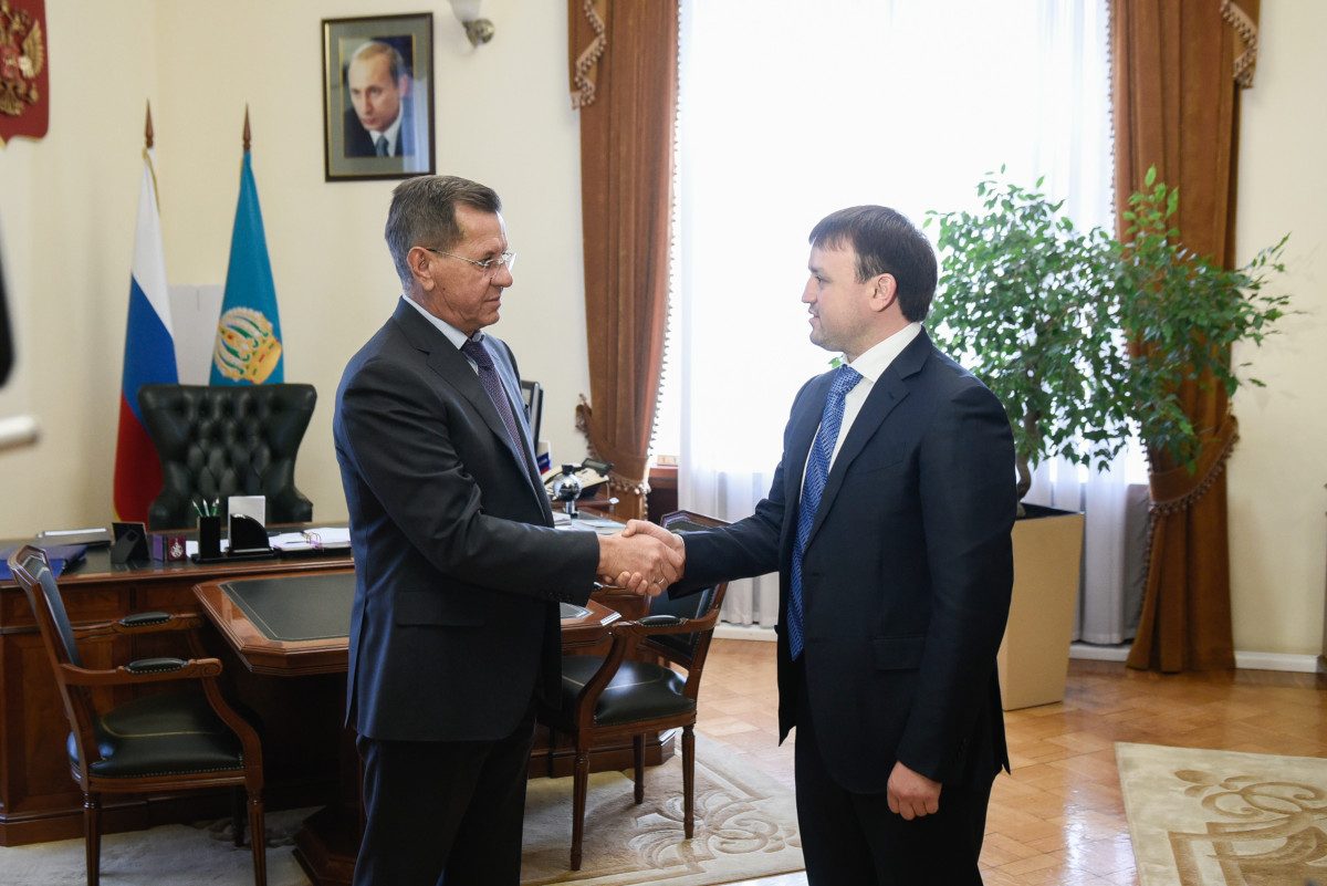 Глава Астраханской области и новый руководитель ООО «Газпром межрегионгаз Астрахань» провели первую рабочую встречу