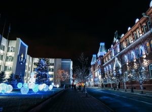 В центре Астрахани улицу перекроют для украшения новогодними гирляндами