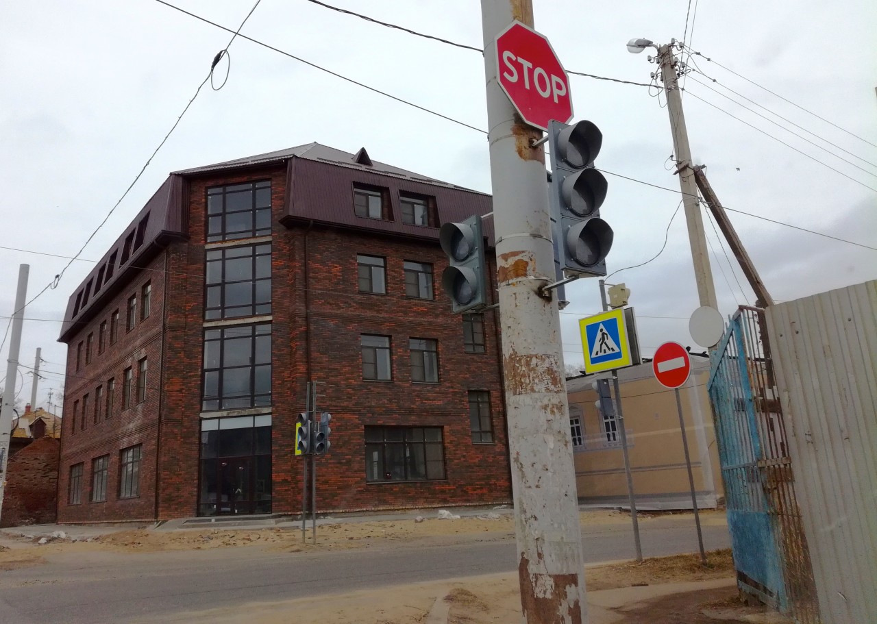 варшавская 6а астрахань. светофор астрахань. магазин светофор астрахань. магазин светофор на нейбута. улица варшавская астрахань.