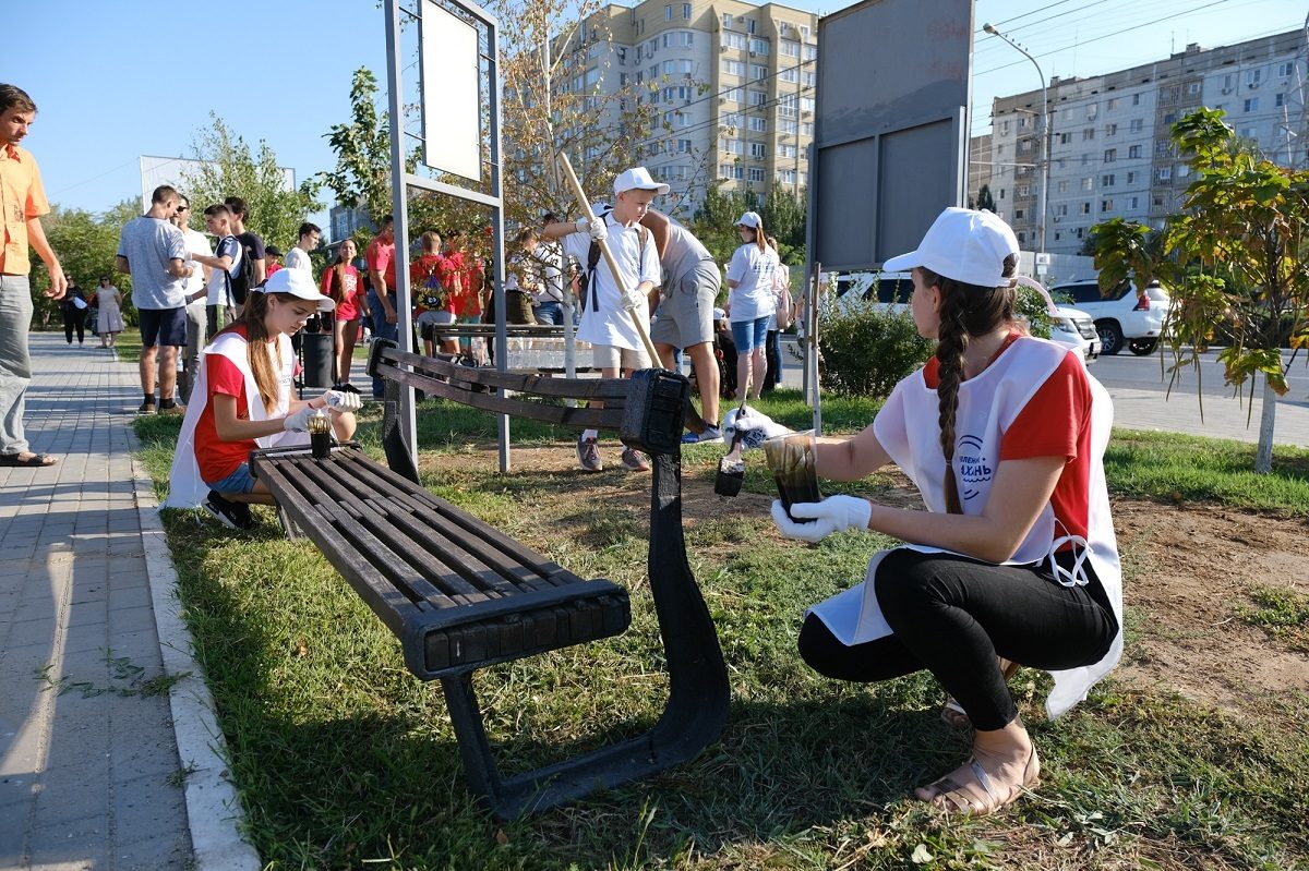 Накануне Дня города общественники «обновили» Астрахань