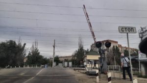 В Астрахани два дня подряд будут закрывать ж/д переезд возле АГТУ