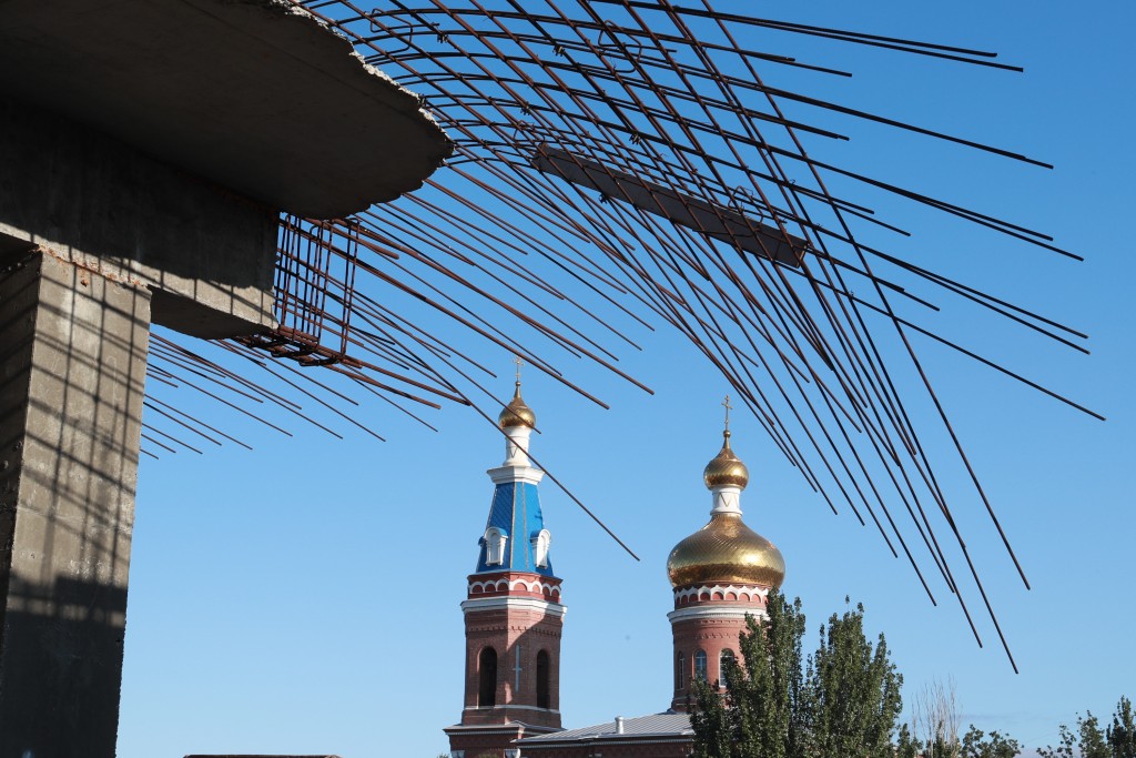 Селенский не расти у дороги. Церковь на Селенских Исадах Астрахань. Селенские Исады Астрахань.