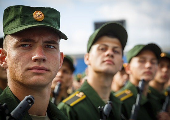 В России могут перенести весенний призыв в армию