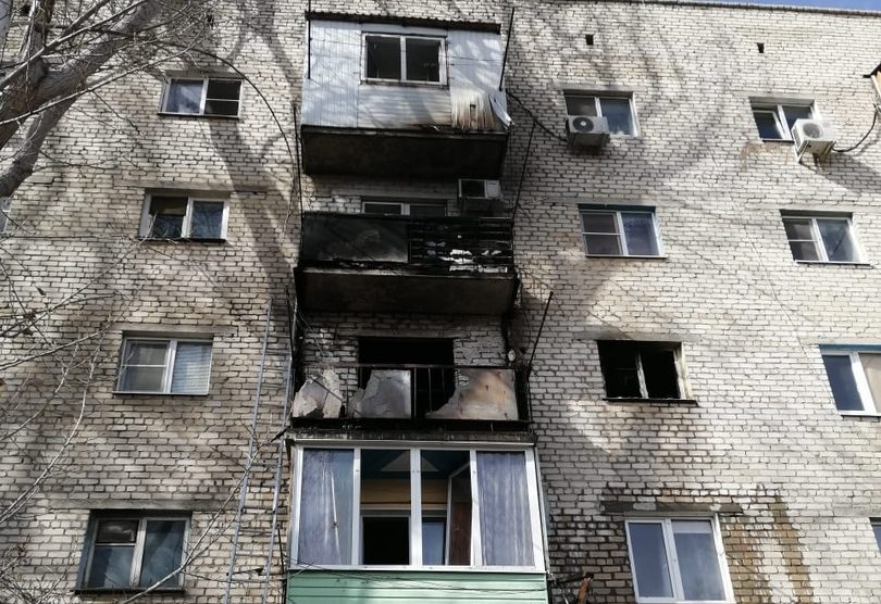В Астрахани на пожаре пострадал ребенок