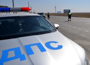 В Астрахани двух сотрудников ДПС подозревают в нарушении закона