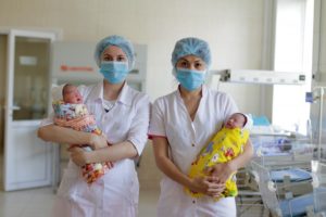 Амилла и Ванесса: как астраханцы называют своих детей осенью