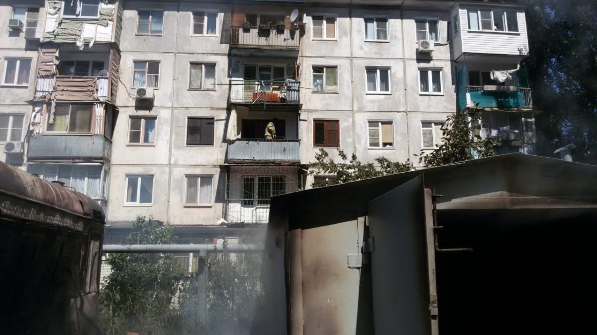 Пожар от взрыва газового балона в Астрахани потушен