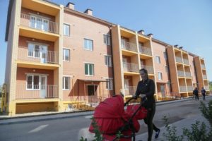Больше половины астраханских семей не имеют денег, чтобы снимать квартиру
