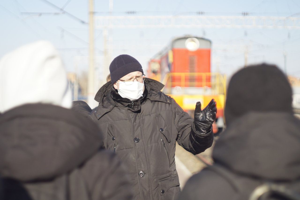 Астраханским школьникам провели экскурсию на станции Астрахань-1