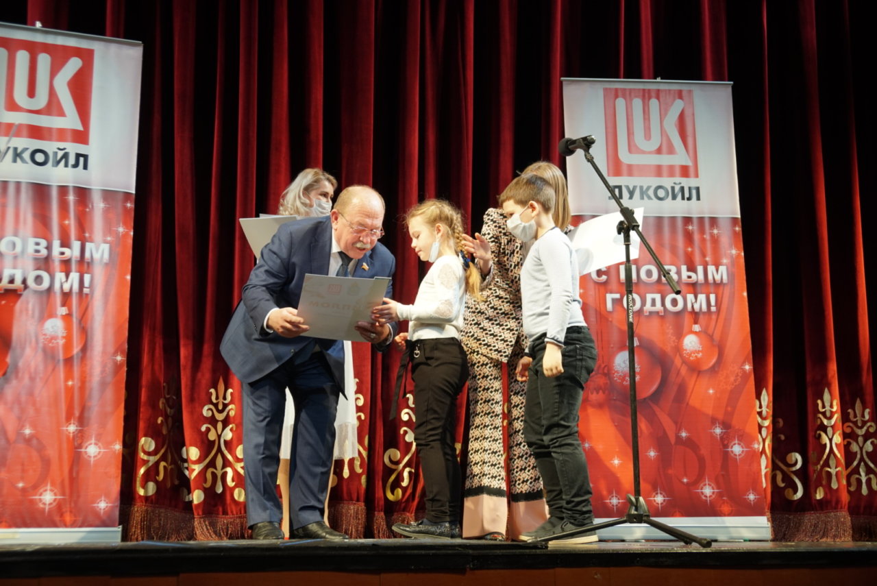 ЛУКОЙЛ наградил финалистов и победителей экологического конкурса «Чистый взгляд»