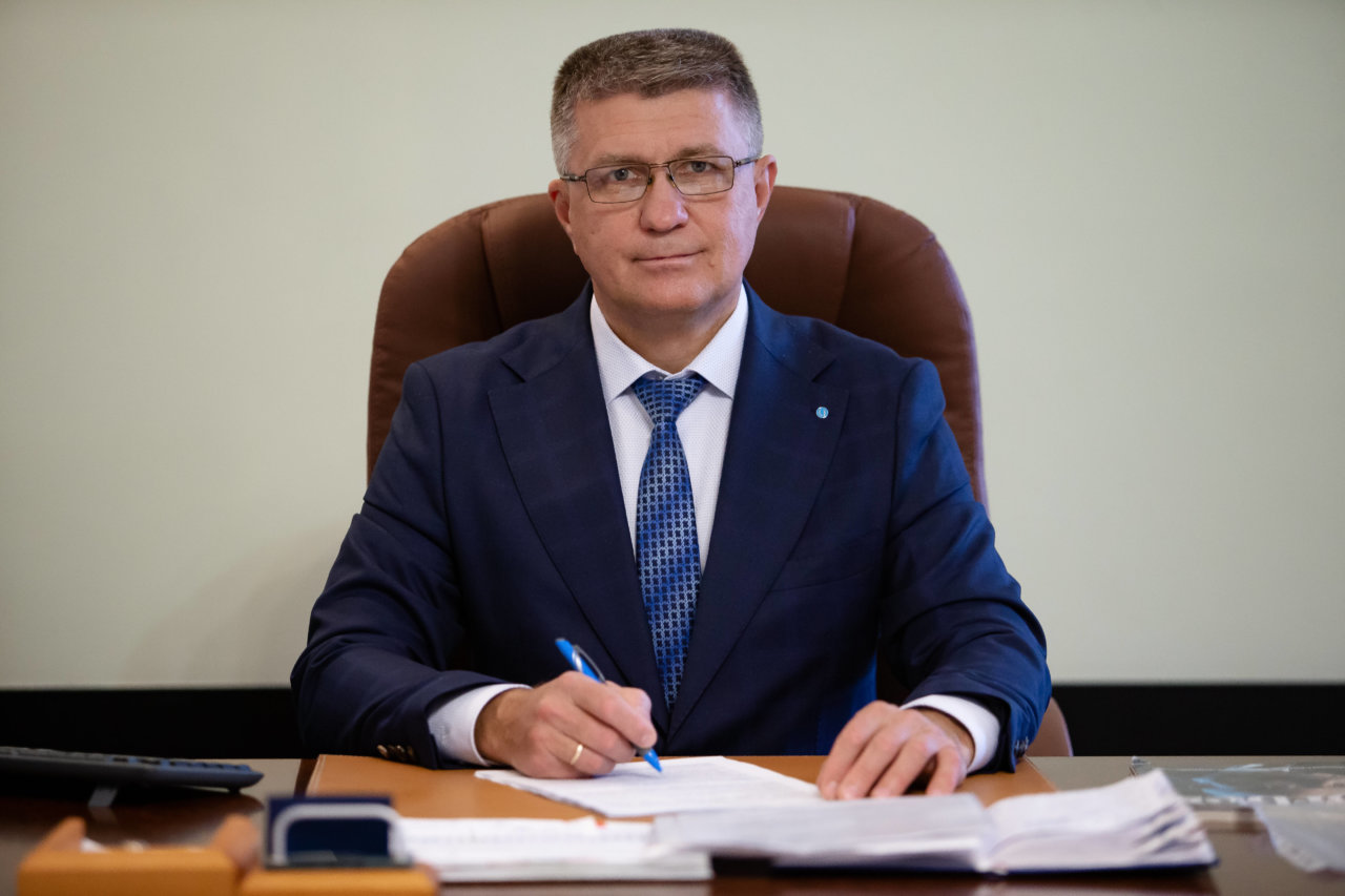 Управляющий банком «Открытие» в Астраханской области Олег Мокраусов ответил на вопросы астраханцев
