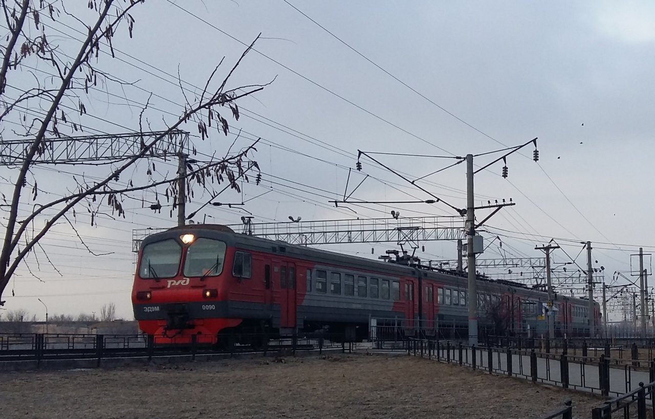 Курсирование дачных пригородных поездов в Астраханской области завершится 15 ноября