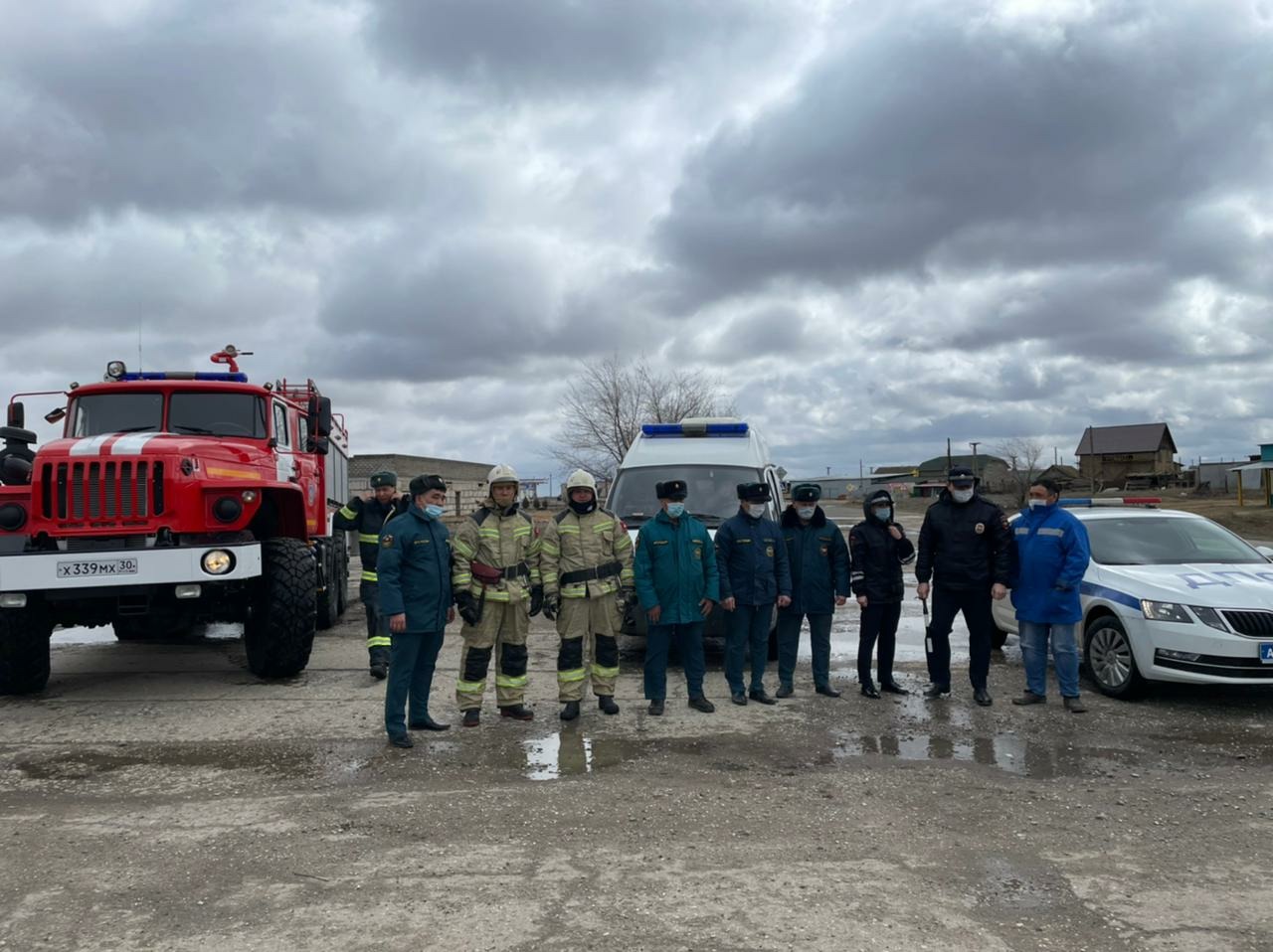 Практическое занятие на железнодорожном переезде для водителей  спецтранспорта провели в Верхнем Баскунчаке | АРБУЗ