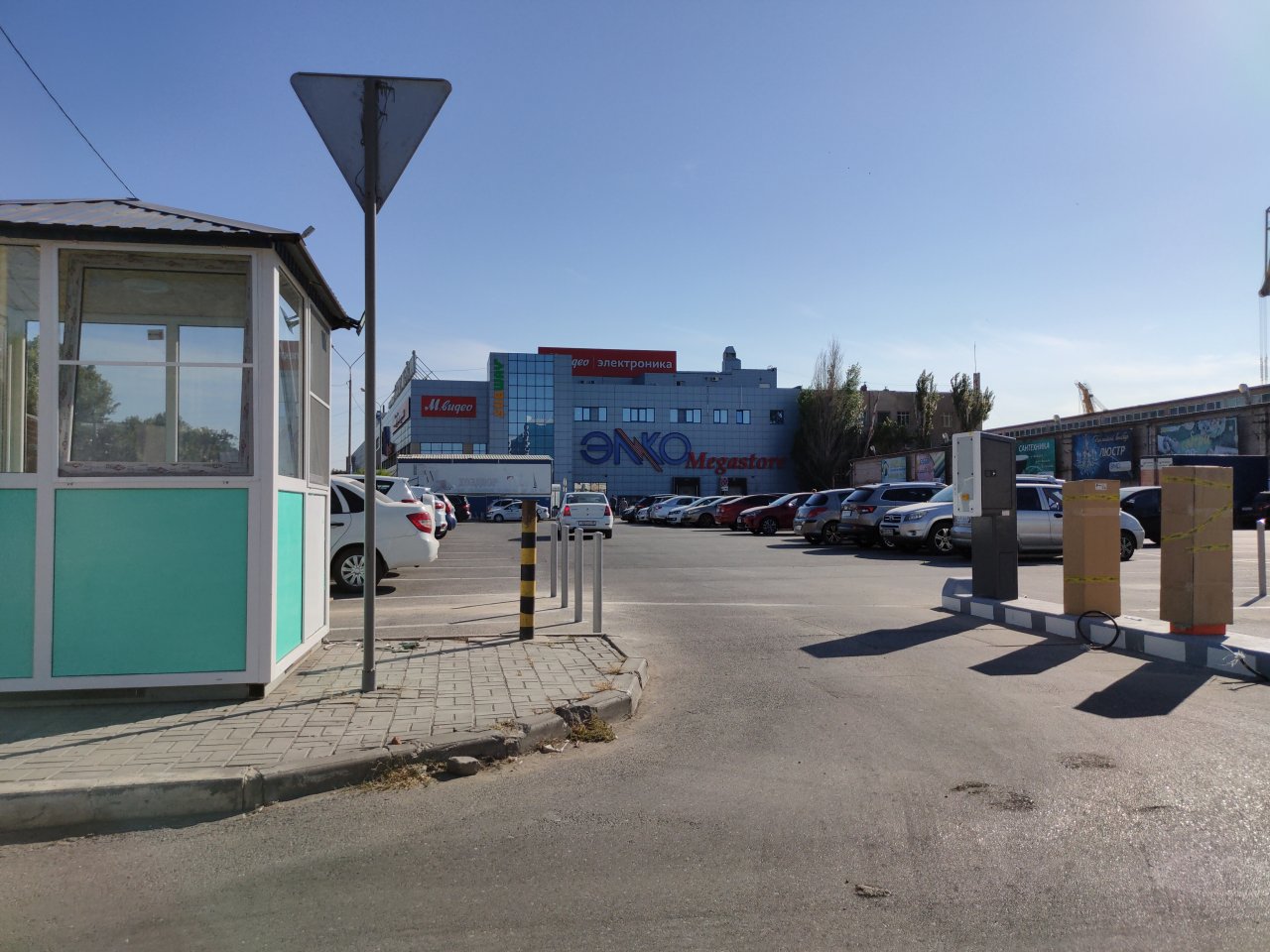 В Астрахани делают еще одну платную парковку