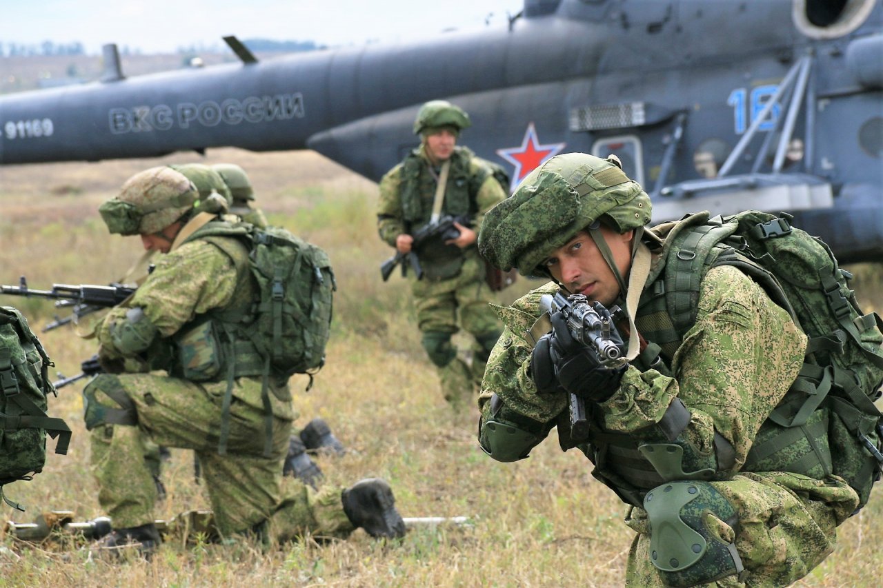 В Астраханской области набирают контрактников в армию