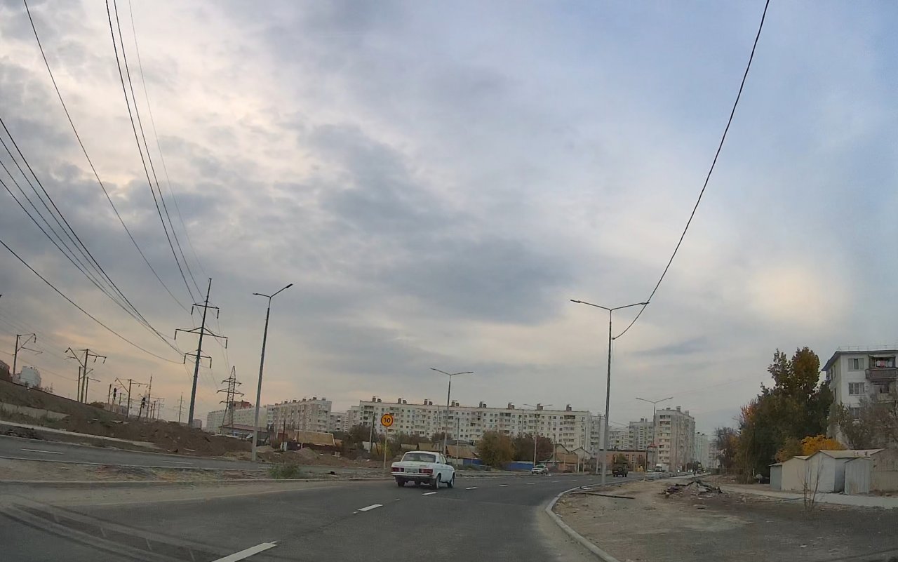 На новом участке улицы Бориса Алексеева открыли все четыре полосы