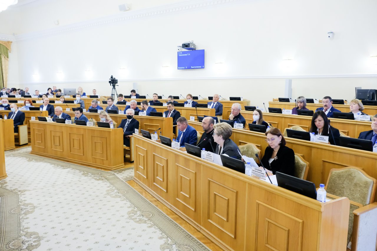 Депутаты рассмотрели отчет об исполнении областного бюджета за 9 месяцев