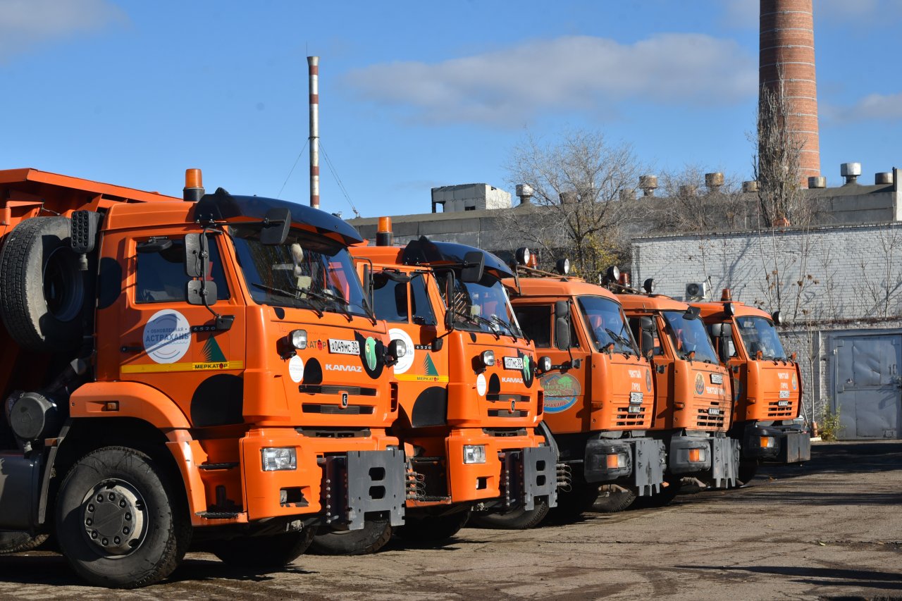Астраханская область может закупить сотни машин спецтехники из Беларуси