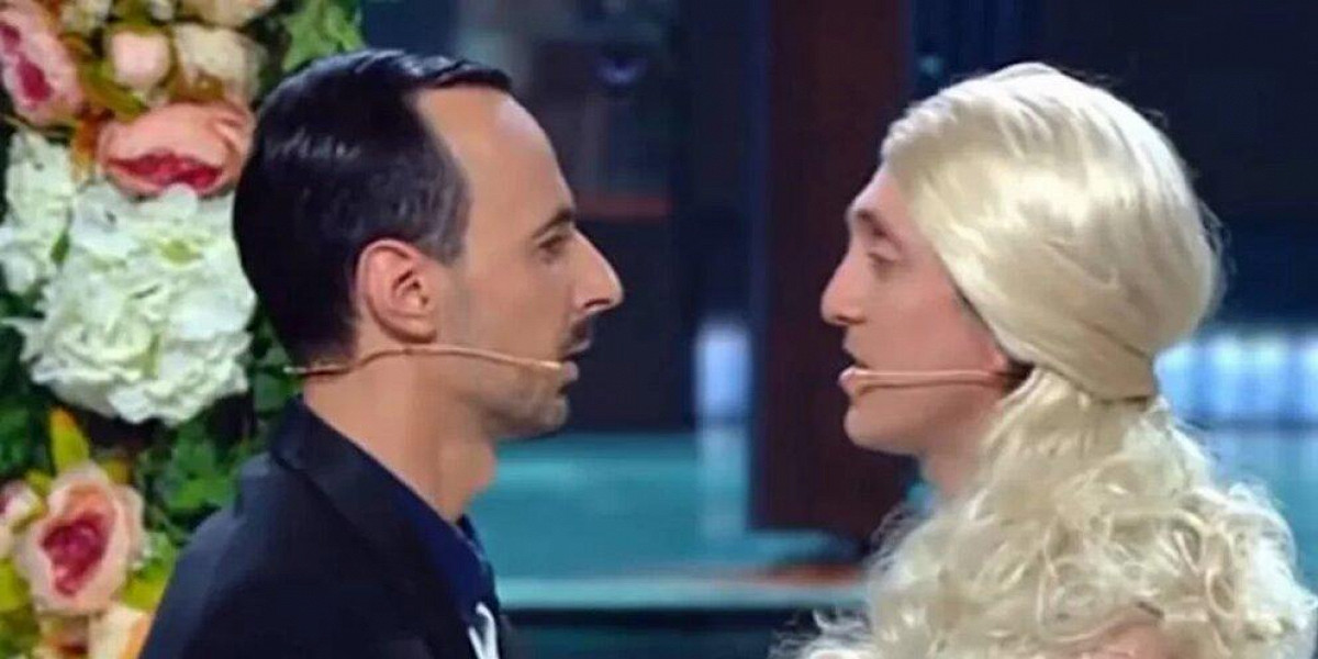 На ТНТ завели дело за поцелуй астраханских «Камызяков» в эфире