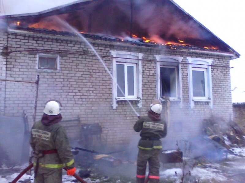 В Астрахани во время пожара погиб мужчина