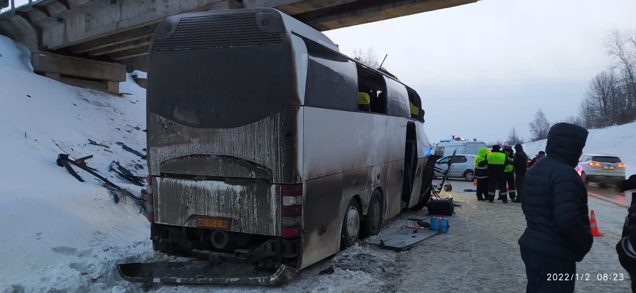 Ехавший в Астрахань автобус попал в страшную аварию