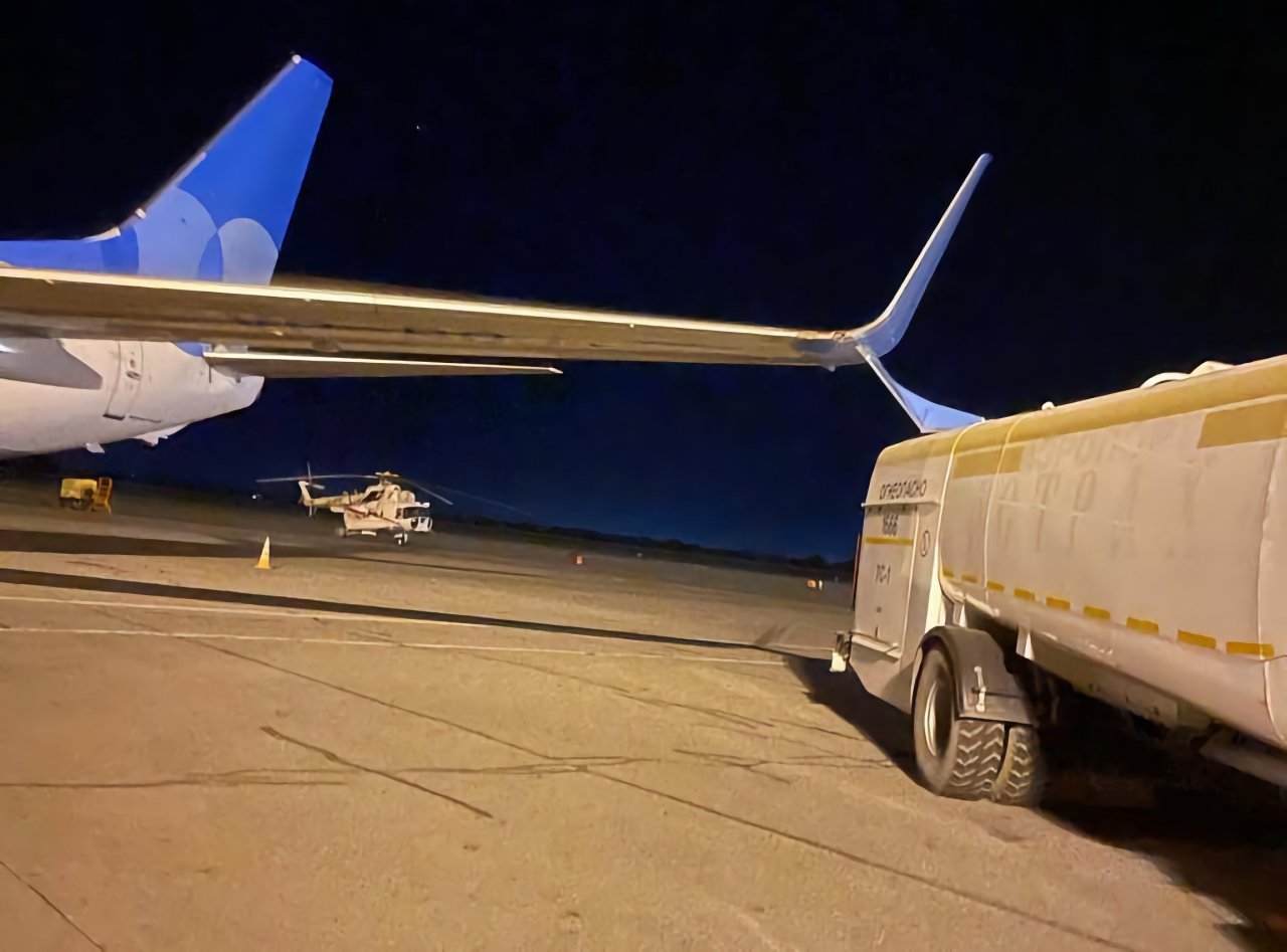 В столкновении самолета с бензовозом обвинили сотрудника аэропорта Астрахань