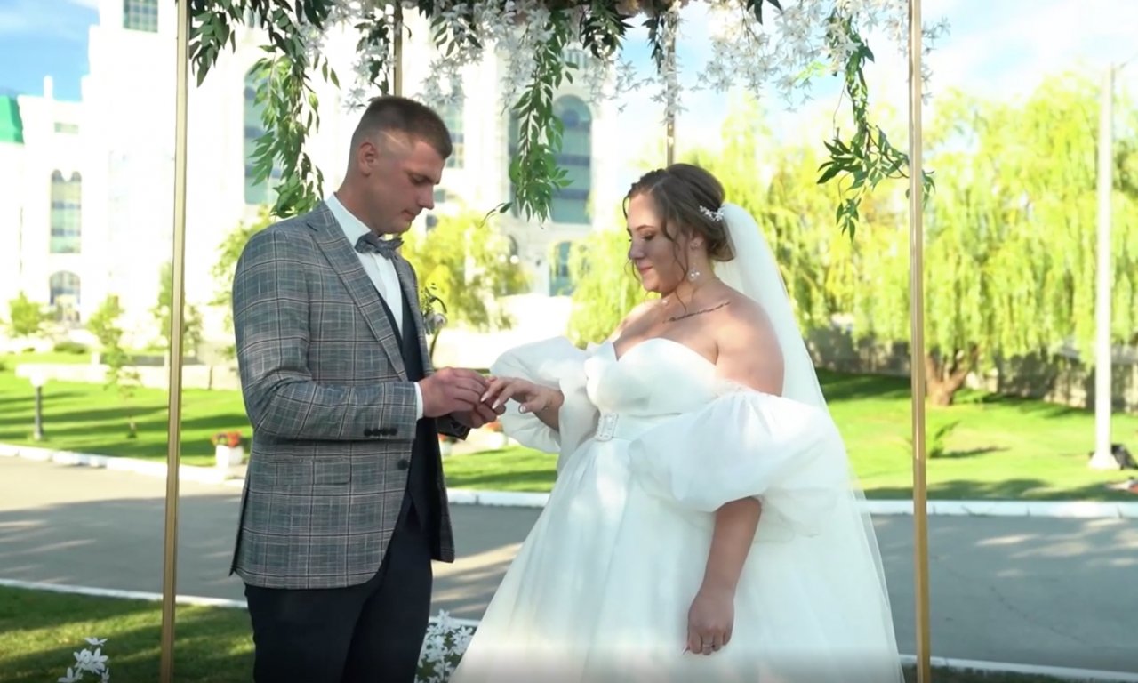 В передаче «Четыре свадьбы» на «Пятнице» покажут пару из Астрахани