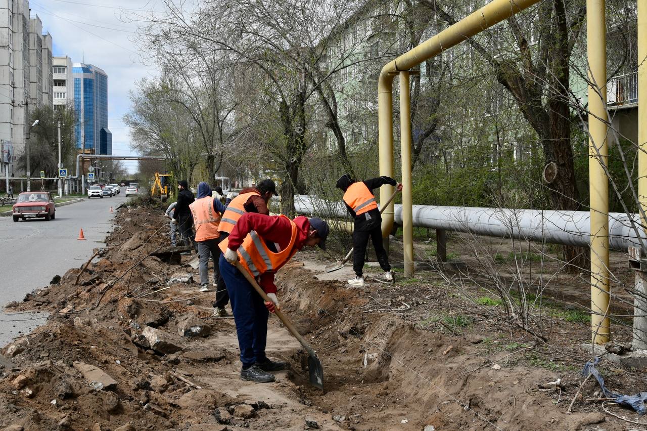 астраханская область дорожная техника. ремонтируют дорогу. ремонт моста. Rzdskills 2021 астрахань. астрахань дорожные работы.