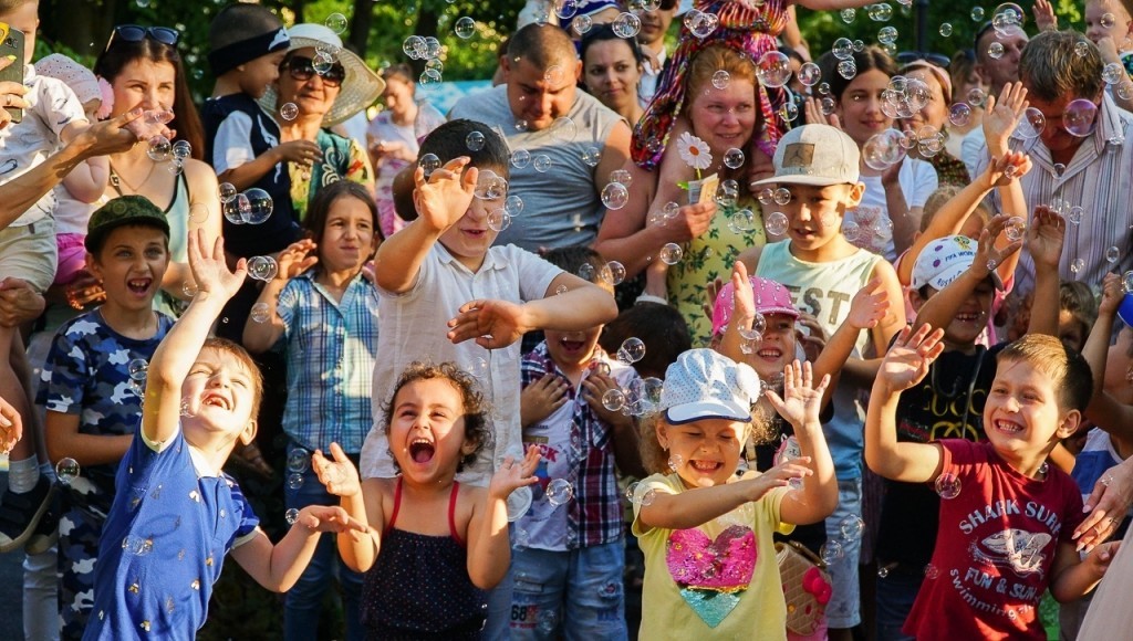 Астраханские семьи с детьми получили более 800 млн рублей