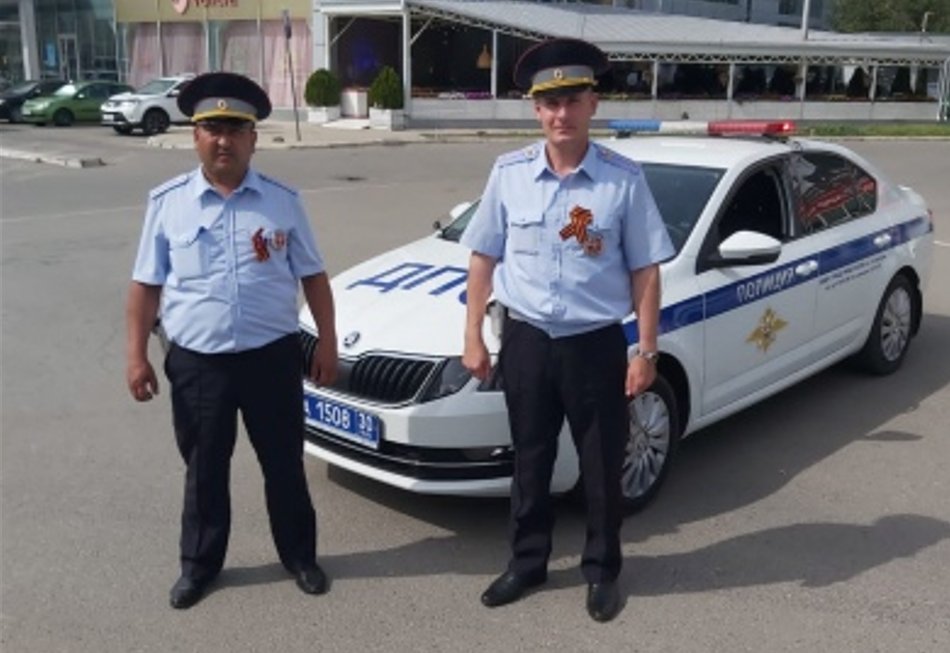 Астраханские полицейские помогли спасти женщину с инсультом