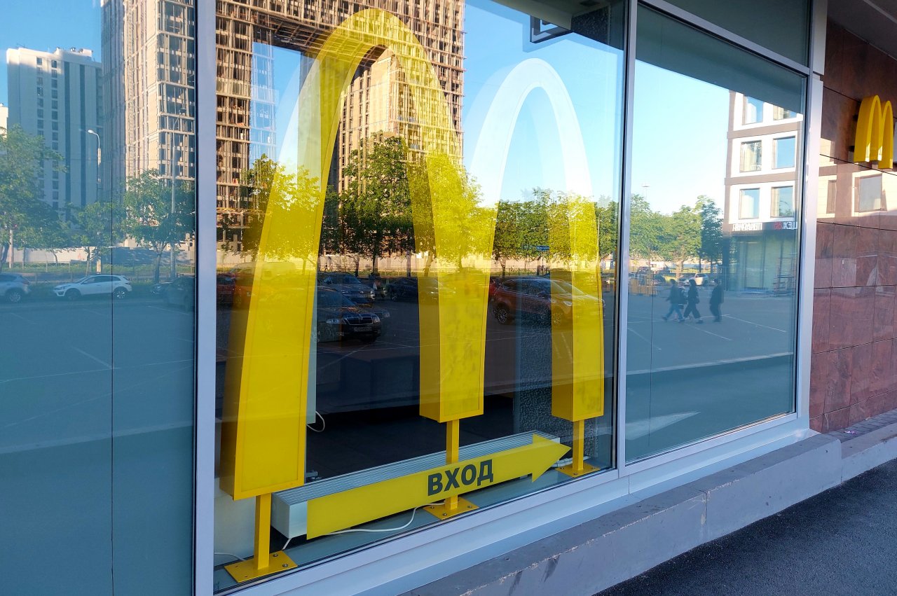Банк «Открытие»: почти половина жителей ЮФО готовы ходить в новый «Макдональдс»