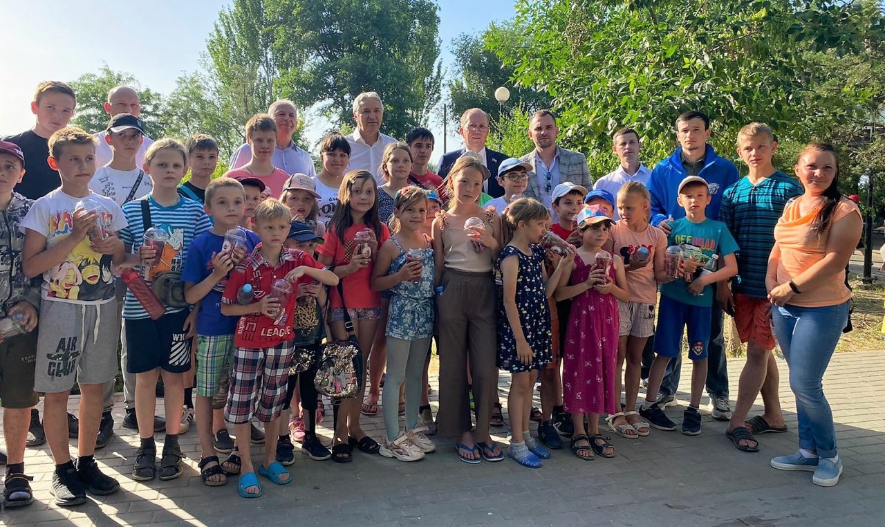 В Астрахани дети из Донбасса посетили концерт