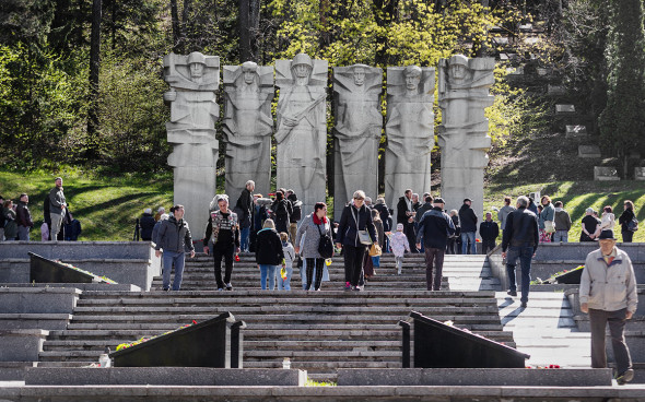 В Вильнюсе снесут крупнейший памятник советским воинам-освободителям