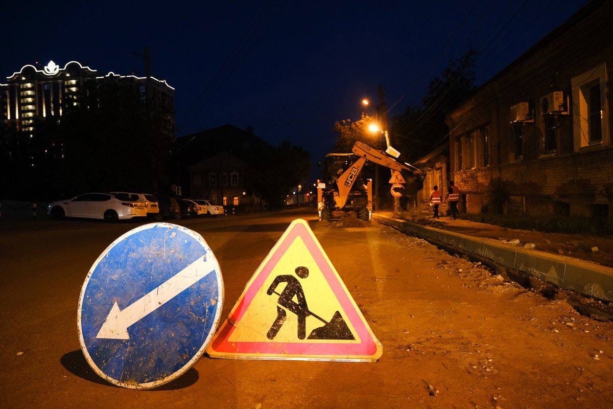 В Астрахани ремонтируют дороги с опережением графика