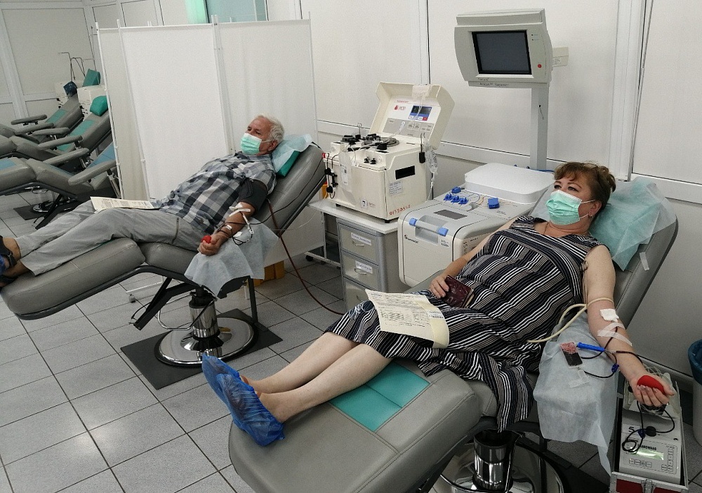 В Астрахани супружеская пара пожертвовала 100 литров крови