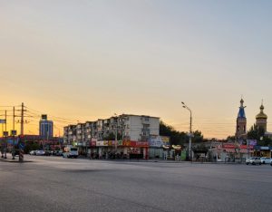 На опасных перекрестках Астрахани готовятся обновлять светофоры